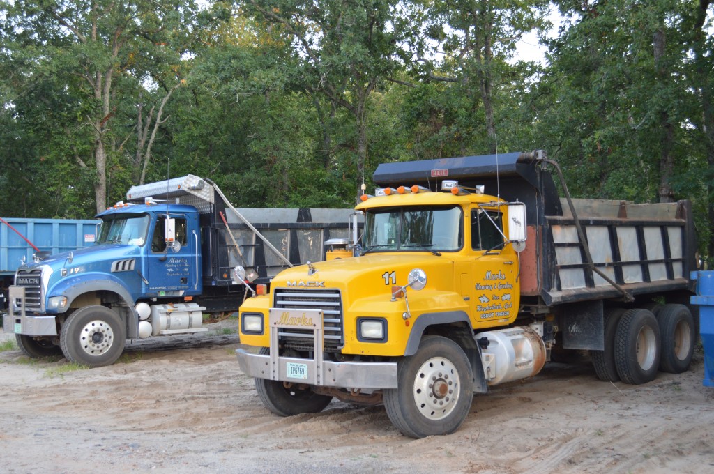 Best aone hauling and Bobcat services in Las vegas